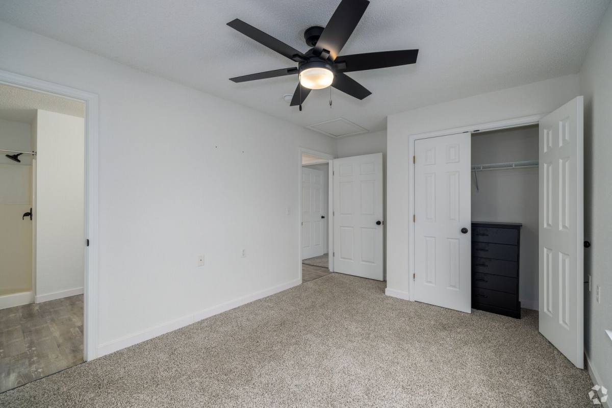 Apartment for rent at 604-932 E Sunset, Springfield, MO 65807