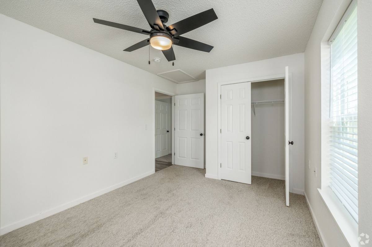 Apartment for rent at 604-932 E Sunset, Springfield, MO 65807
