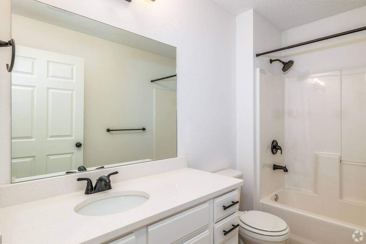 Apartment for rent at 604-932 E Sunset, Springfield, MO 65807
