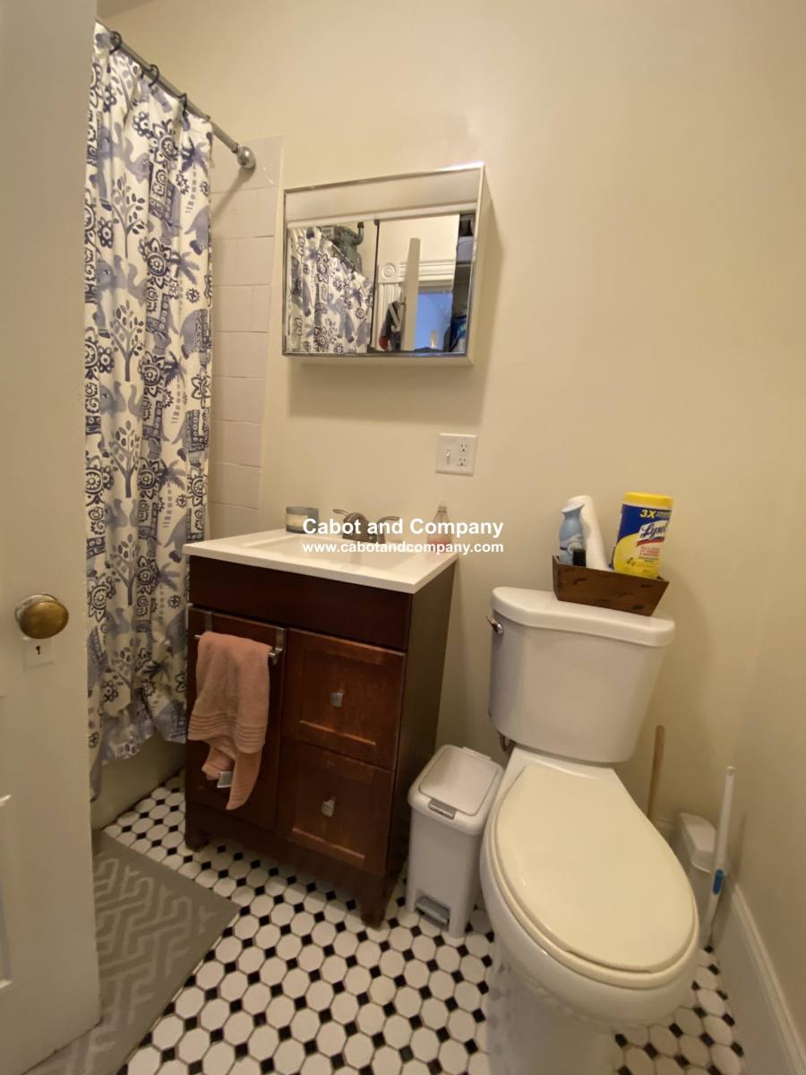 Apartment for rent at 34 Isabella St #8, Boston, MA 02116