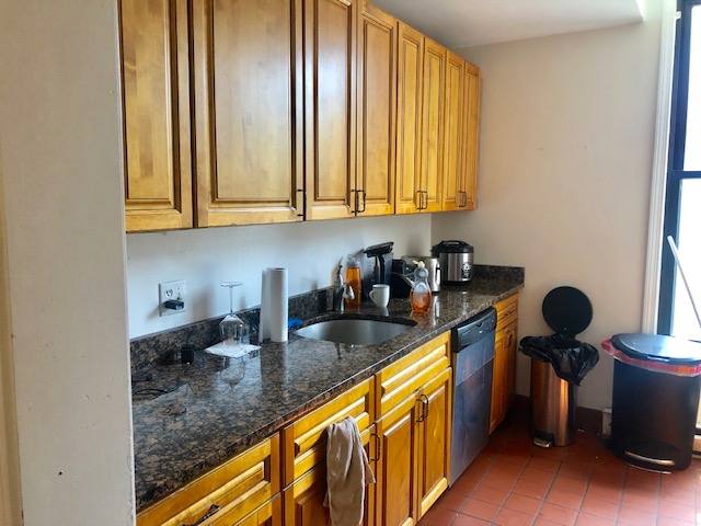 Apartment for rent at 75 Dartmouth St #1, Boston, MA 02116