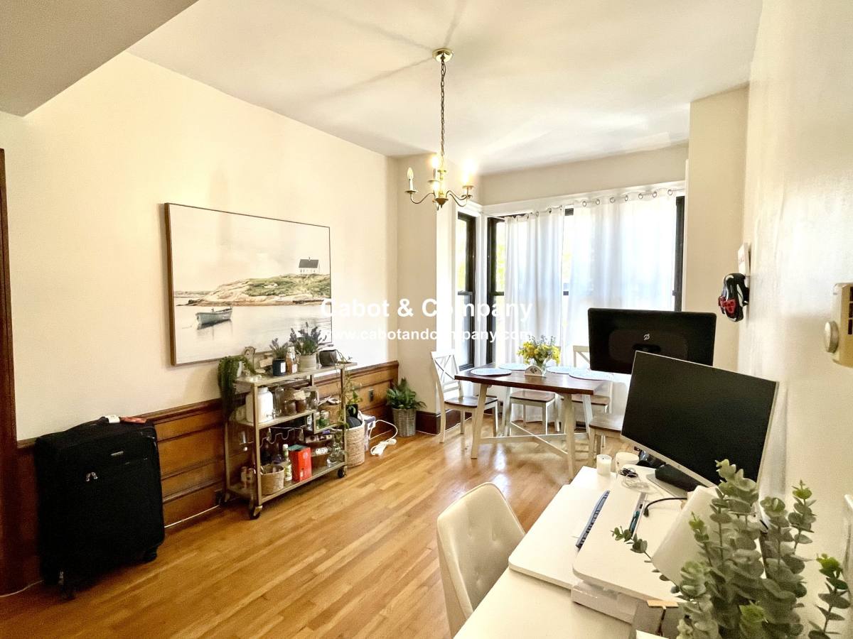 Apartment for rent at 75 Dartmouth St #1, Boston, MA 02116