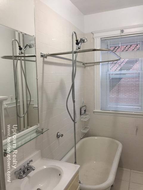 Apartment for rent at 1330 Commonwealth #7, Allston, MA 02134