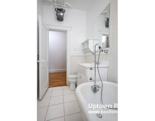 Apartment for rent at 1330 Commonwealth #7, Allston, MA 02134