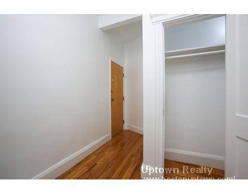 Apartment for rent at 1330 Commonwealth #7, Allston, MA 02134