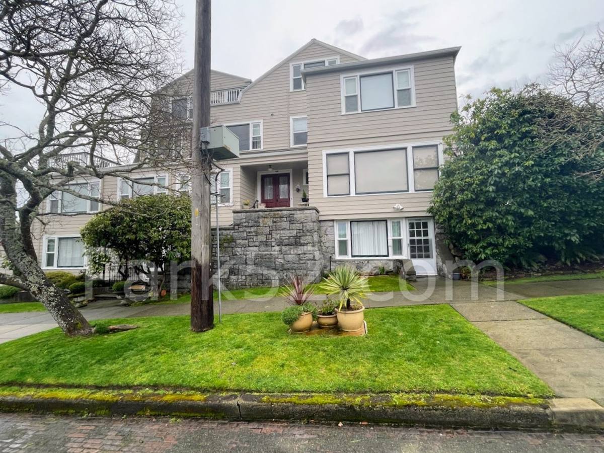 Apartment for rent at 406 N 6th St, Tacoma, WA 98403