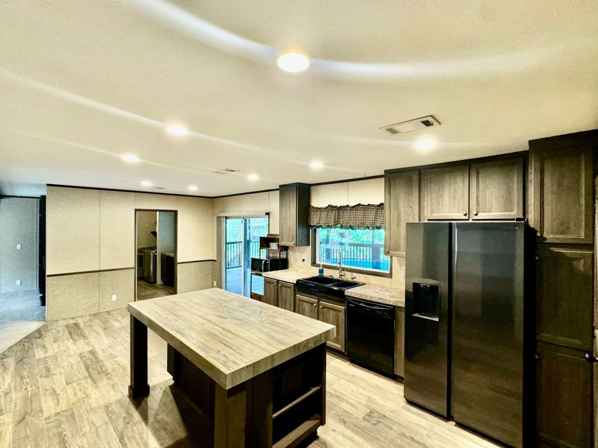 House for rent at 4744 Co Rd, Brazoria, TX 77422