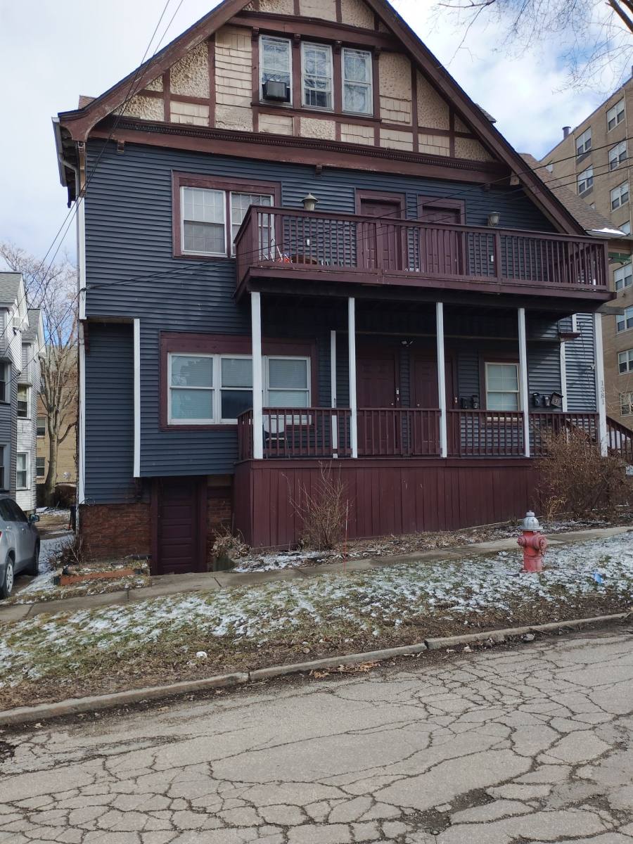 Apartment for rent at 1381 W 116th St, Cleveland, OH 44102
