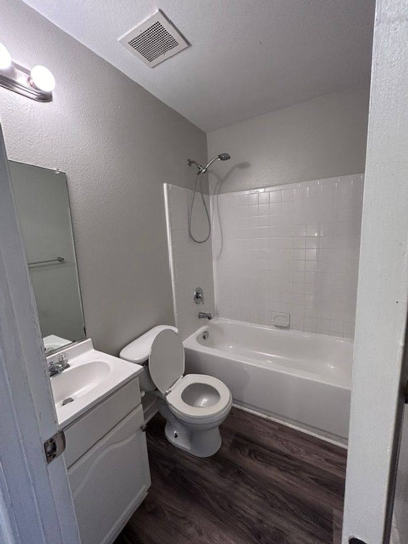 Apartment for rent at 3528 E Richmond Rd, Richmond, VA 23223