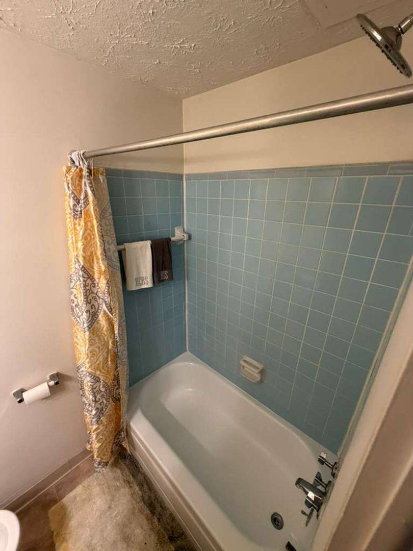 Apartment for rent at 1855 Independence Rd, Columbus, OH 43212