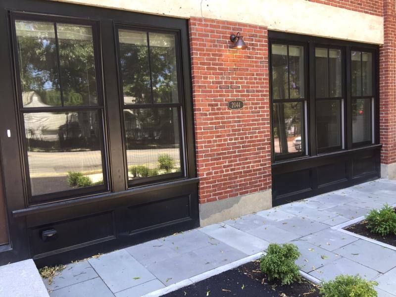 Townhouse for rent at 2044 Beacon St #2, Waban, MA 02468