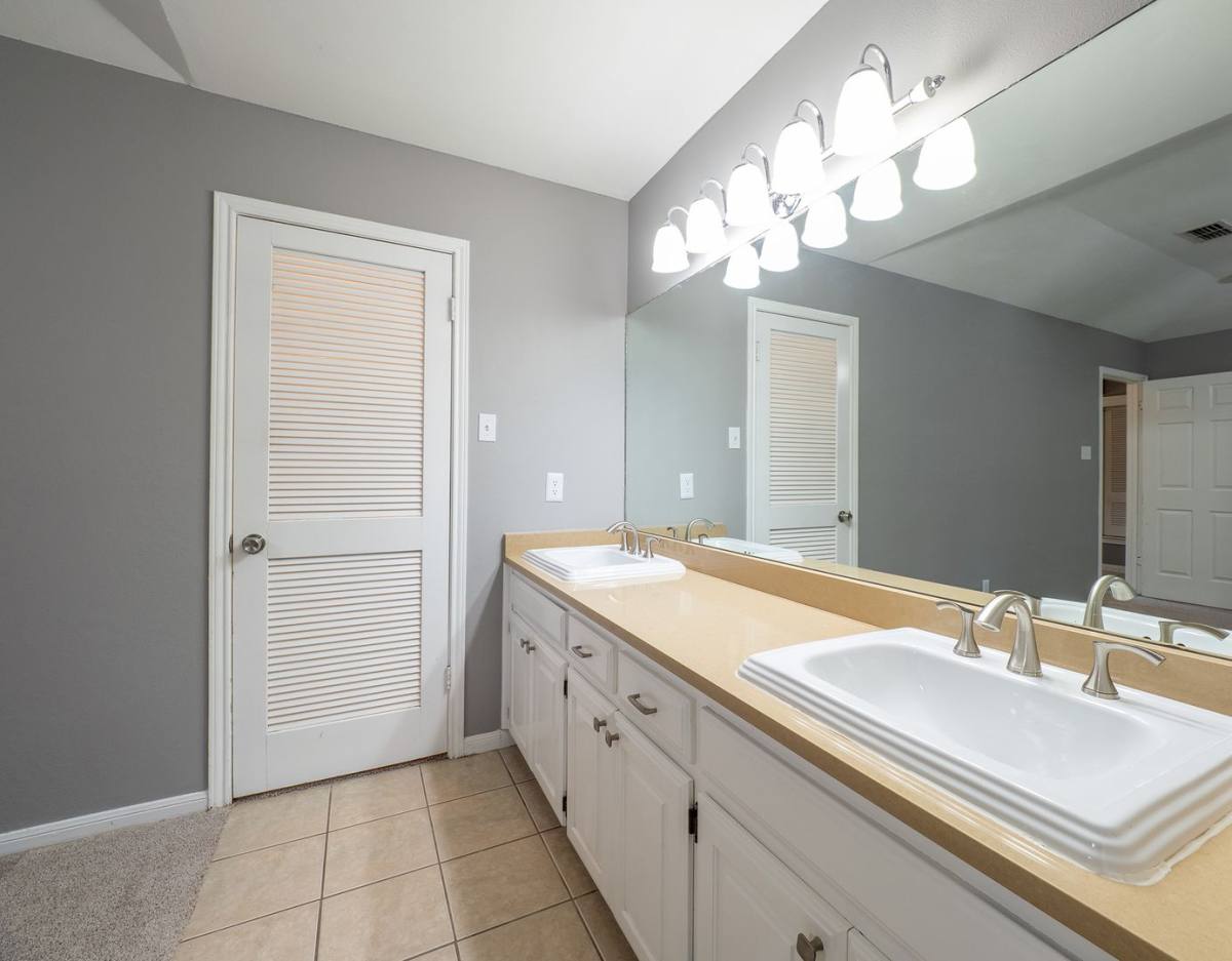 House for rent at 4804 Broadhill Dr, Austin, TX 78723