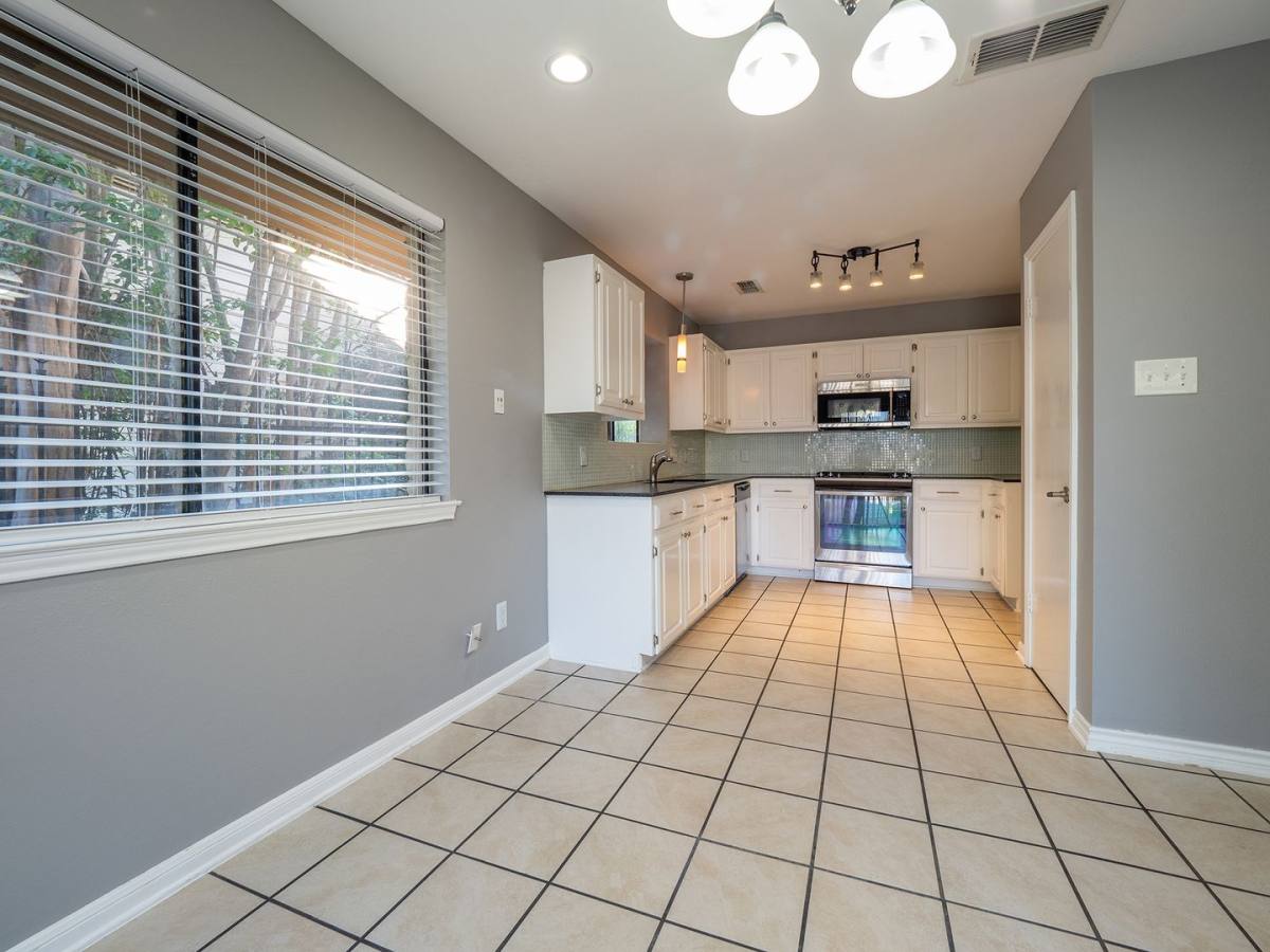 House for rent at 4804 Broadhill Dr, Austin, TX 78723