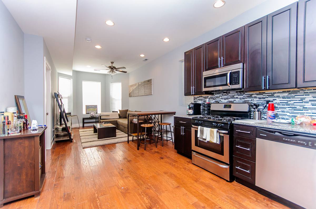 Apartment for rent at 2342 W Augusta Blvd #2F, Chicago, IL 60622
