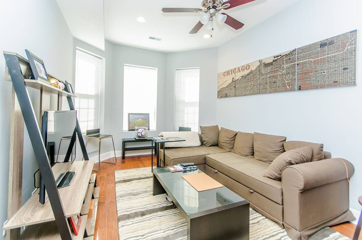 Apartment for rent at 2342 W Augusta Blvd #2F, Chicago, IL 60622