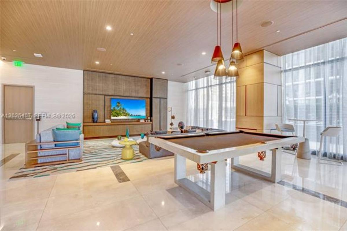 Apartment for rent at 55 SW 9th St, Miami, FL 33130