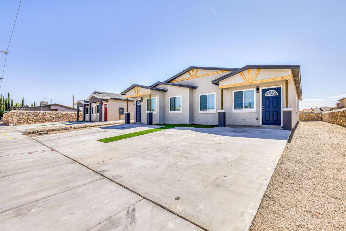 Apartment for rent at 10028 Cross St, El Paso, TX 79924