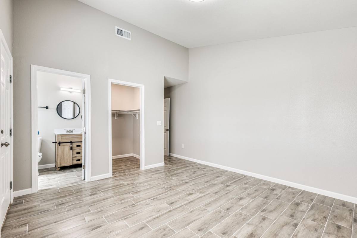 Apartment for rent at 10028 Cross St, El Paso, TX 79924