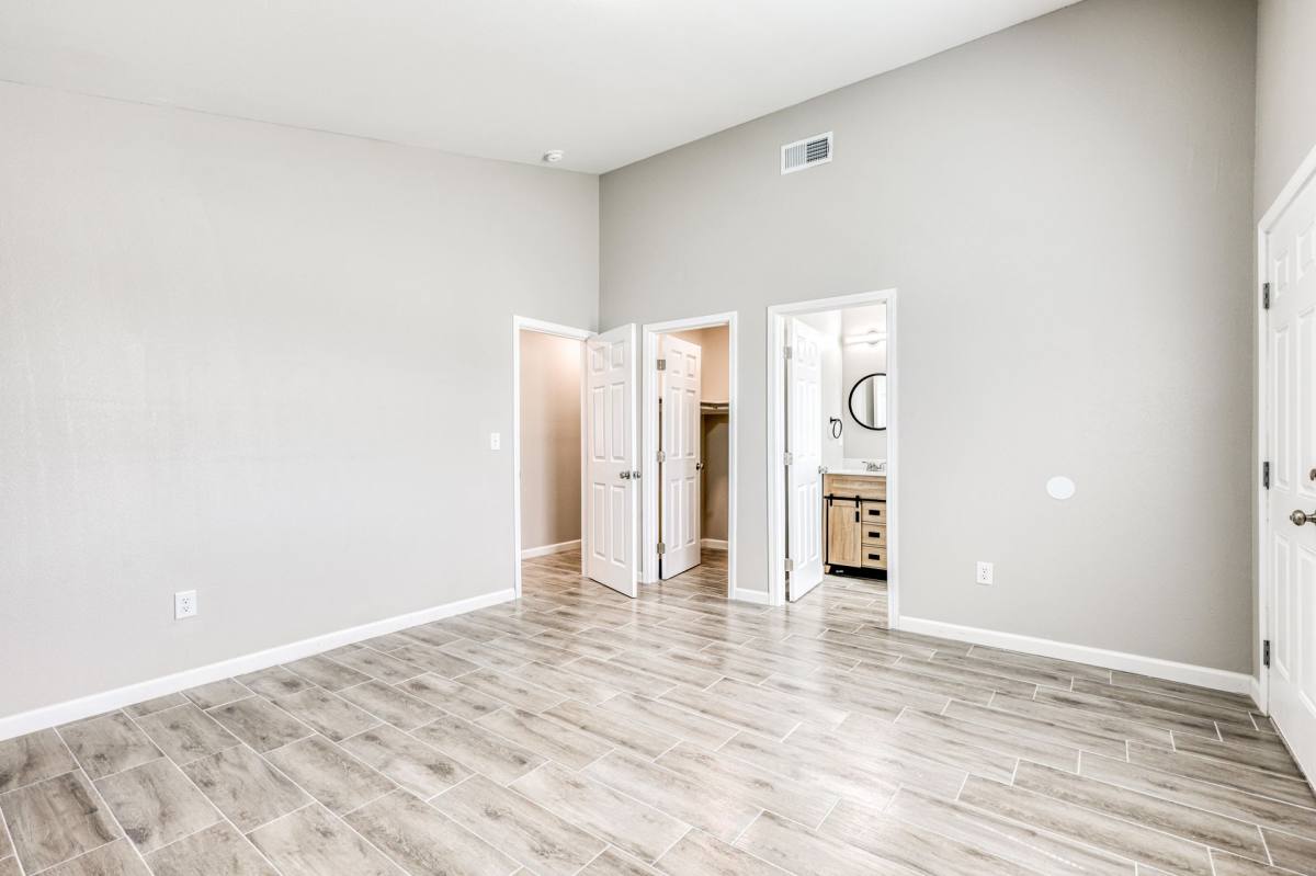 Apartment for rent at 10028 Cross St, El Paso, TX 79924