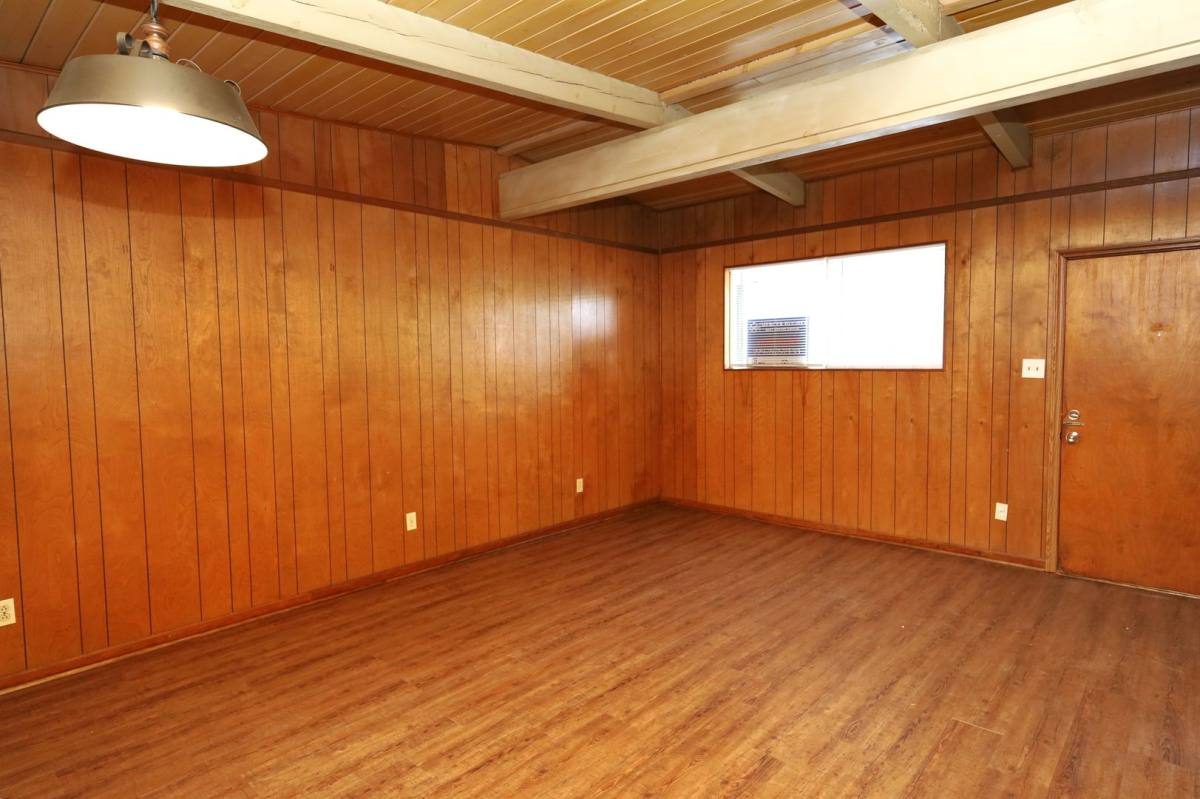 Apartment for rent at 207 E Moore St, Valdosta, GA 31602