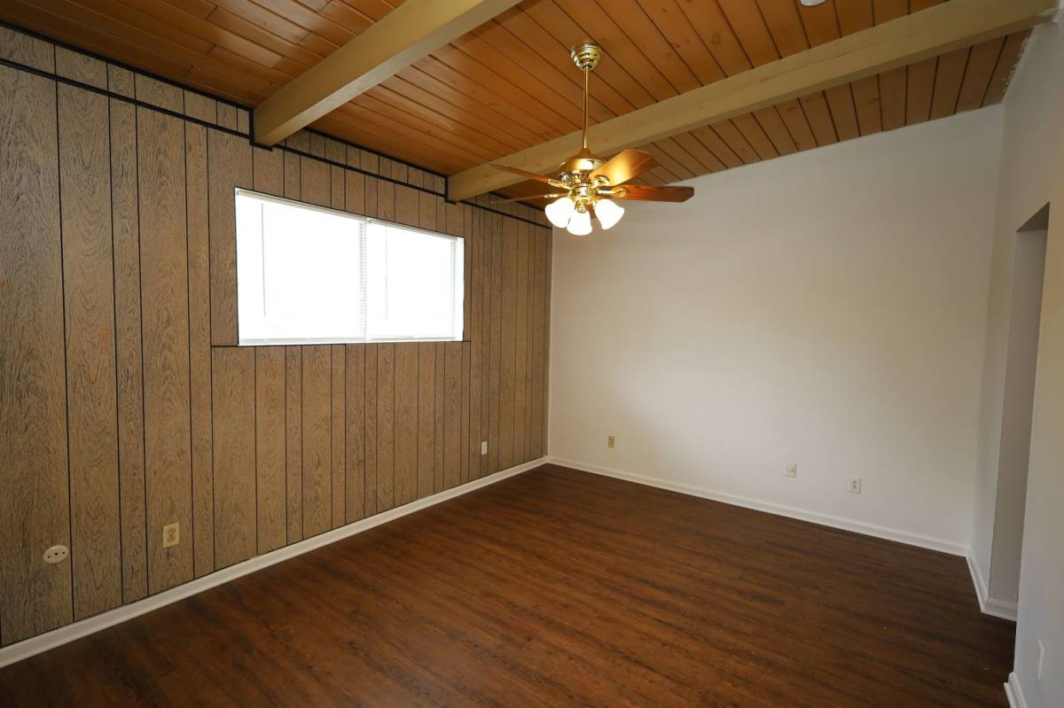 Apartment for rent at 207 E Moore St, Valdosta, GA 31602