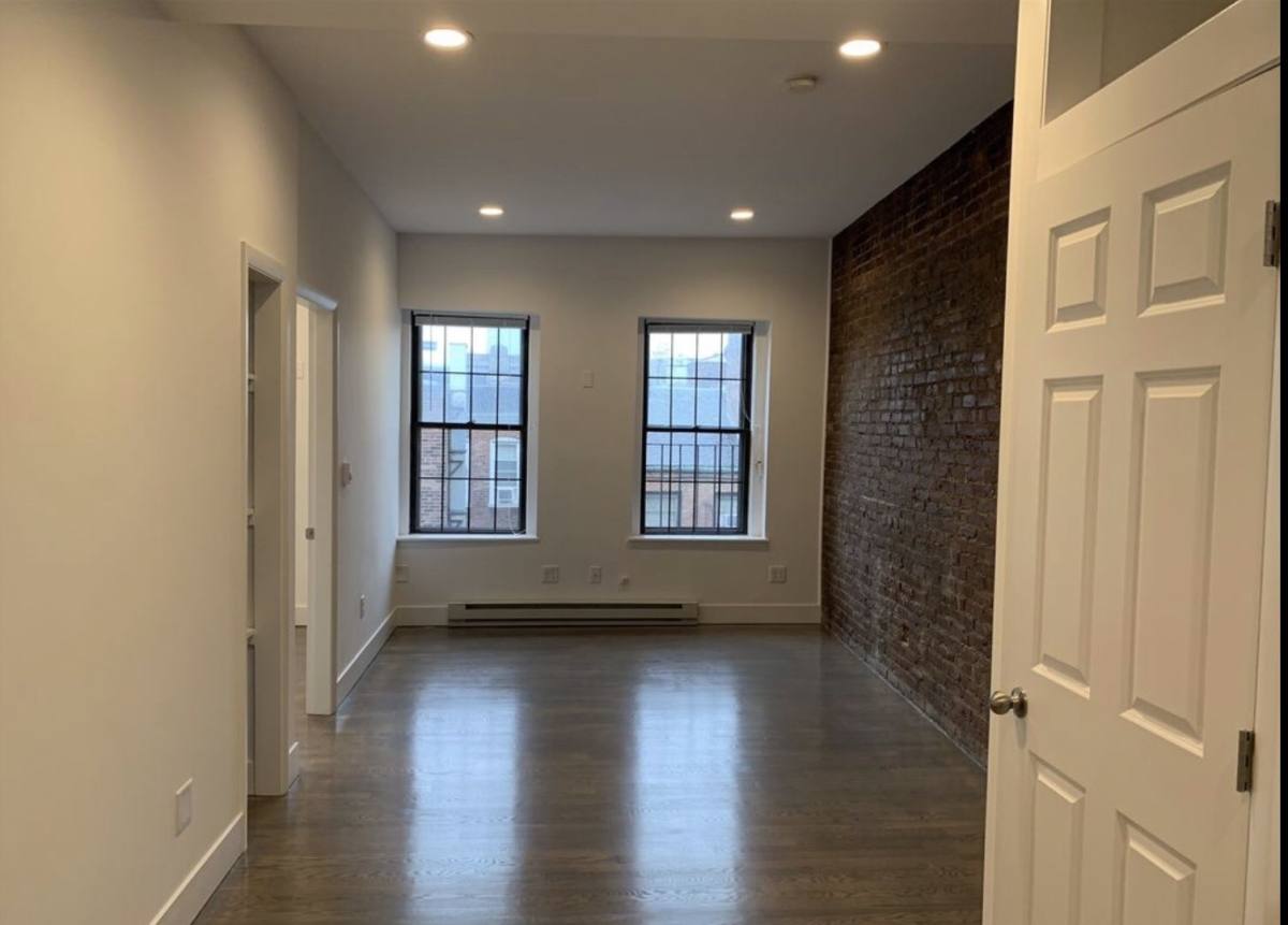 Apartment for rent at 88 W Cedar St #4, Boston, MA 02114