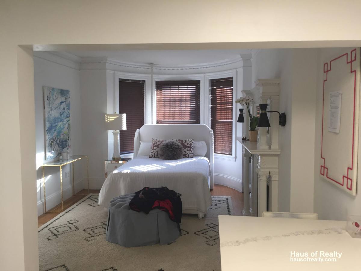Apartment for rent at 525 Newbury #1, Boston, MA 02215