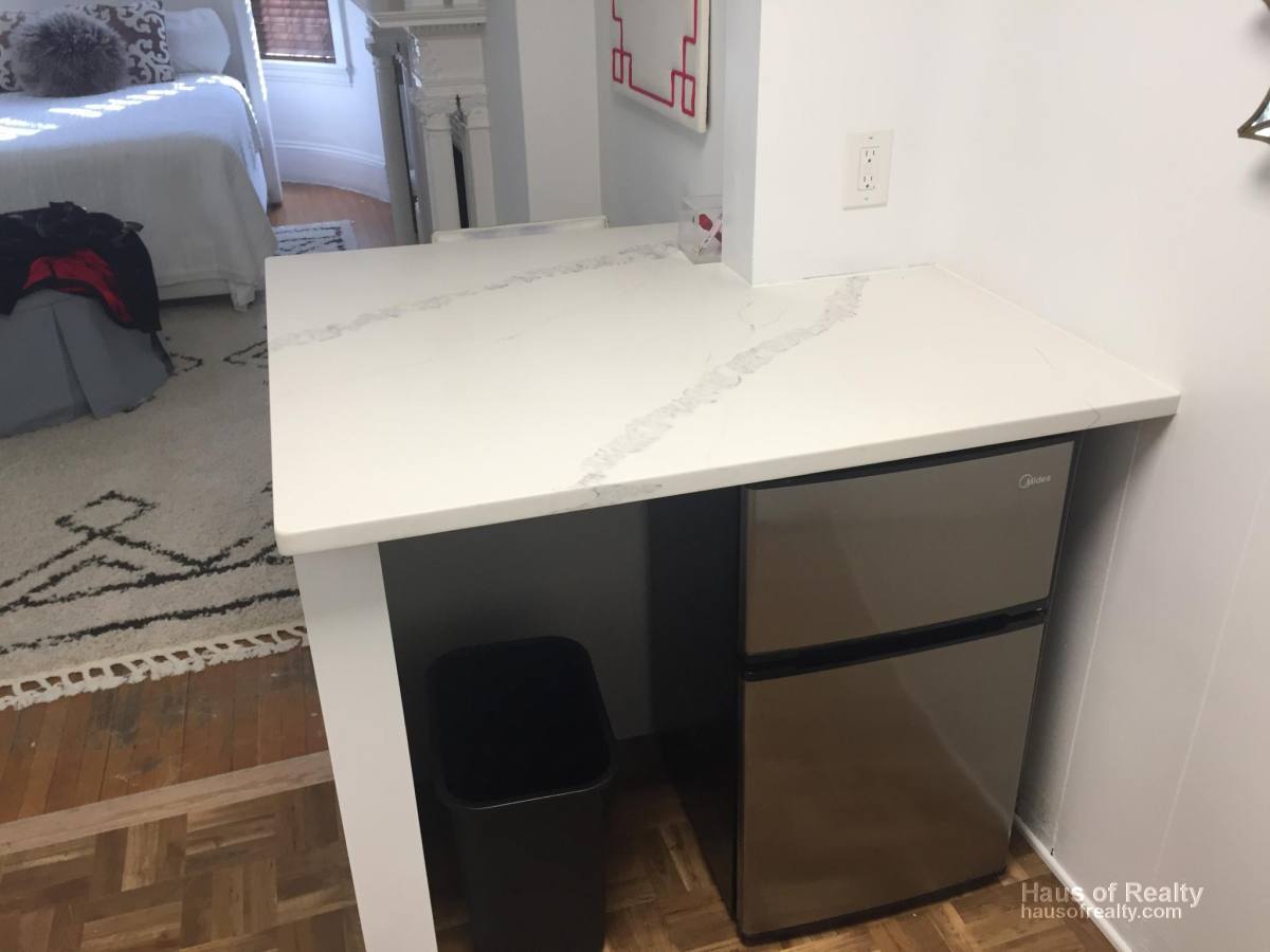 Apartment for rent at 525 Newbury #1, Boston, MA 02215