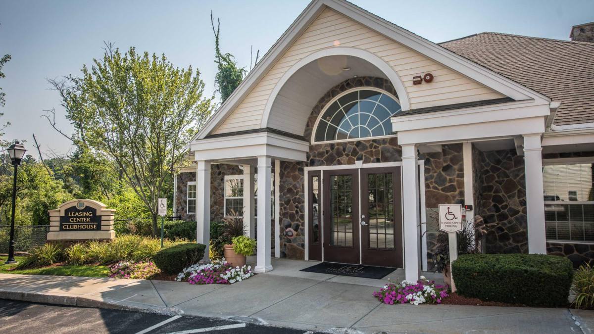 Apartment for rent at 2 Littles Brook Court #65, Burlington, MA 01803