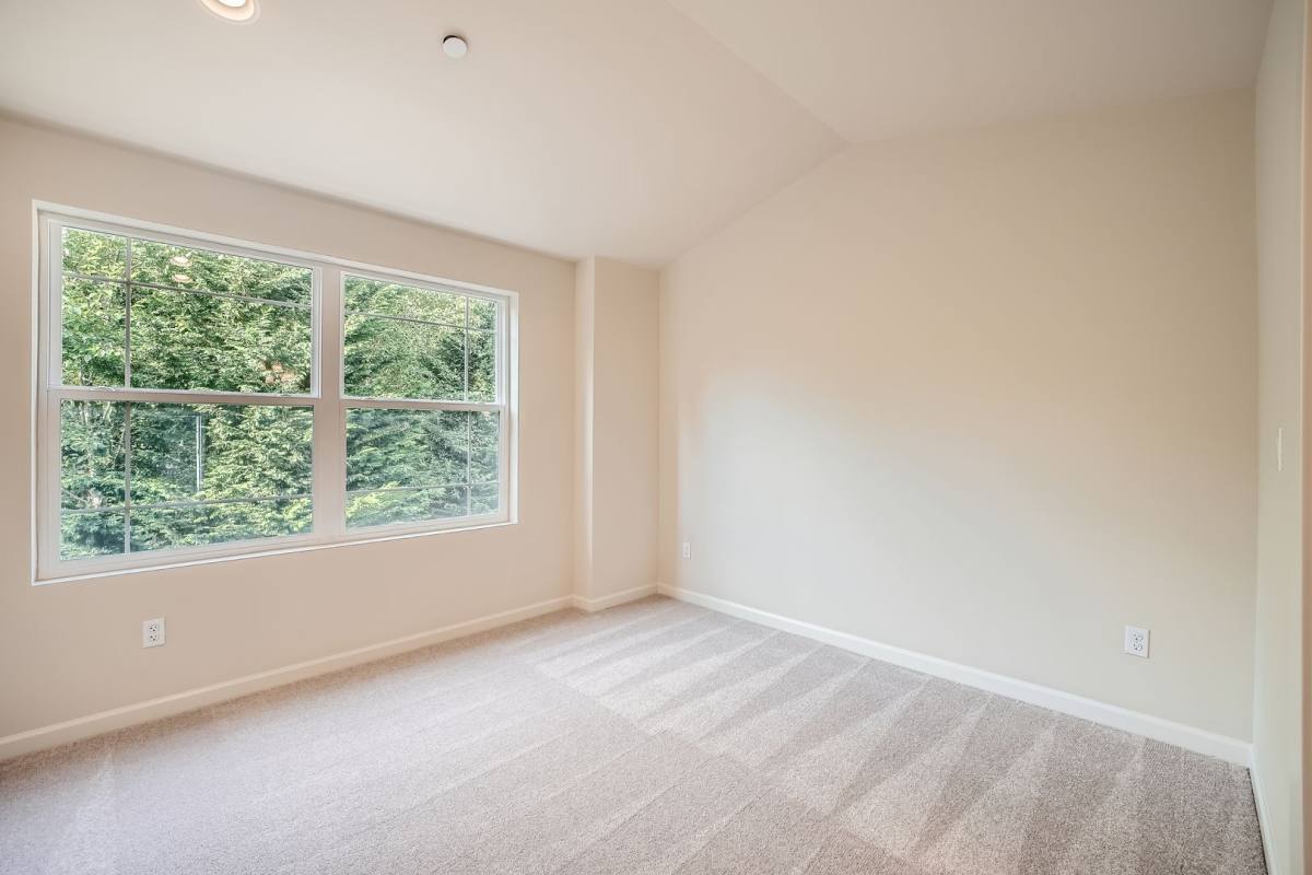 Townhouse for rent at 17827 NE 95th Court, Redmond, WA 98052