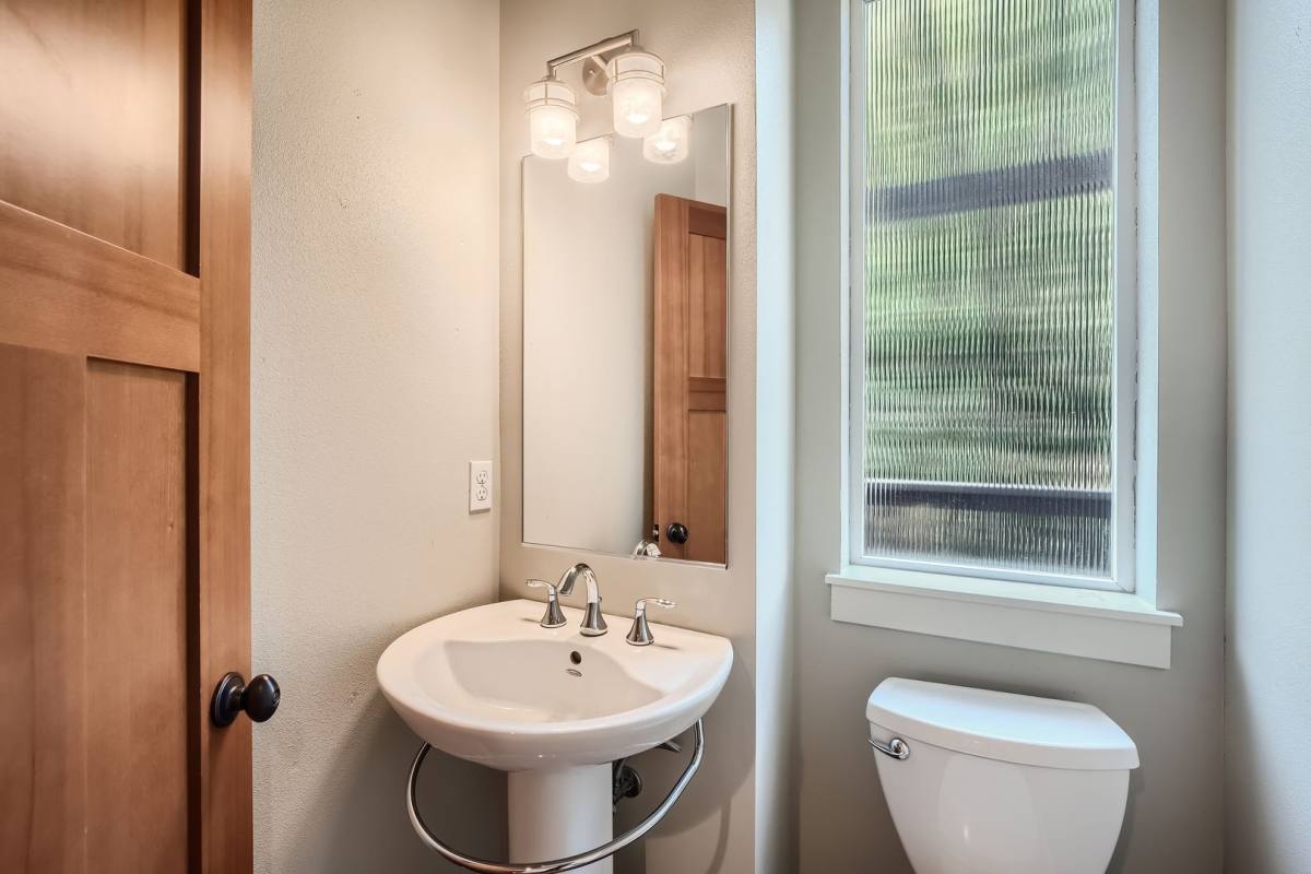 Townhouse for rent at 17827 NE 95th Court, Redmond, WA 98052