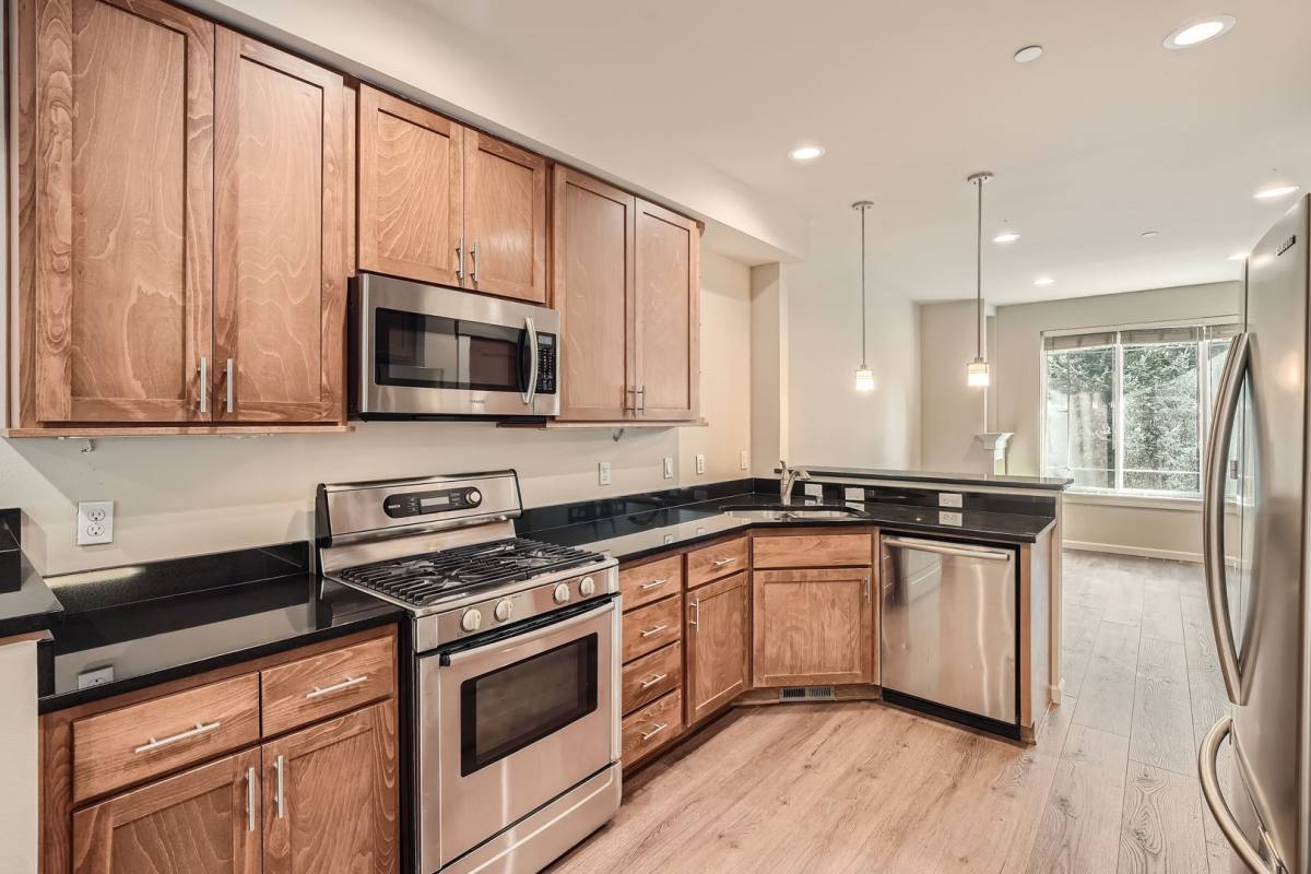 Townhouse for rent at 17827 NE 95th Court, Redmond, WA 98052