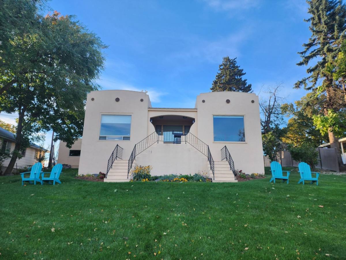 House for rent at 901 4th Ave E, Polson, MT 59860