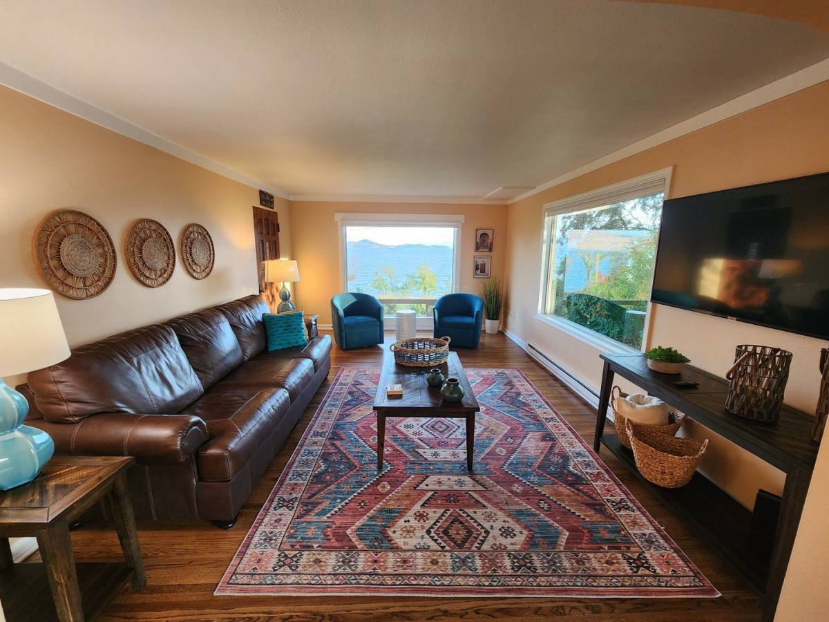House for rent at 901 4th Ave E, Polson, MT 59860