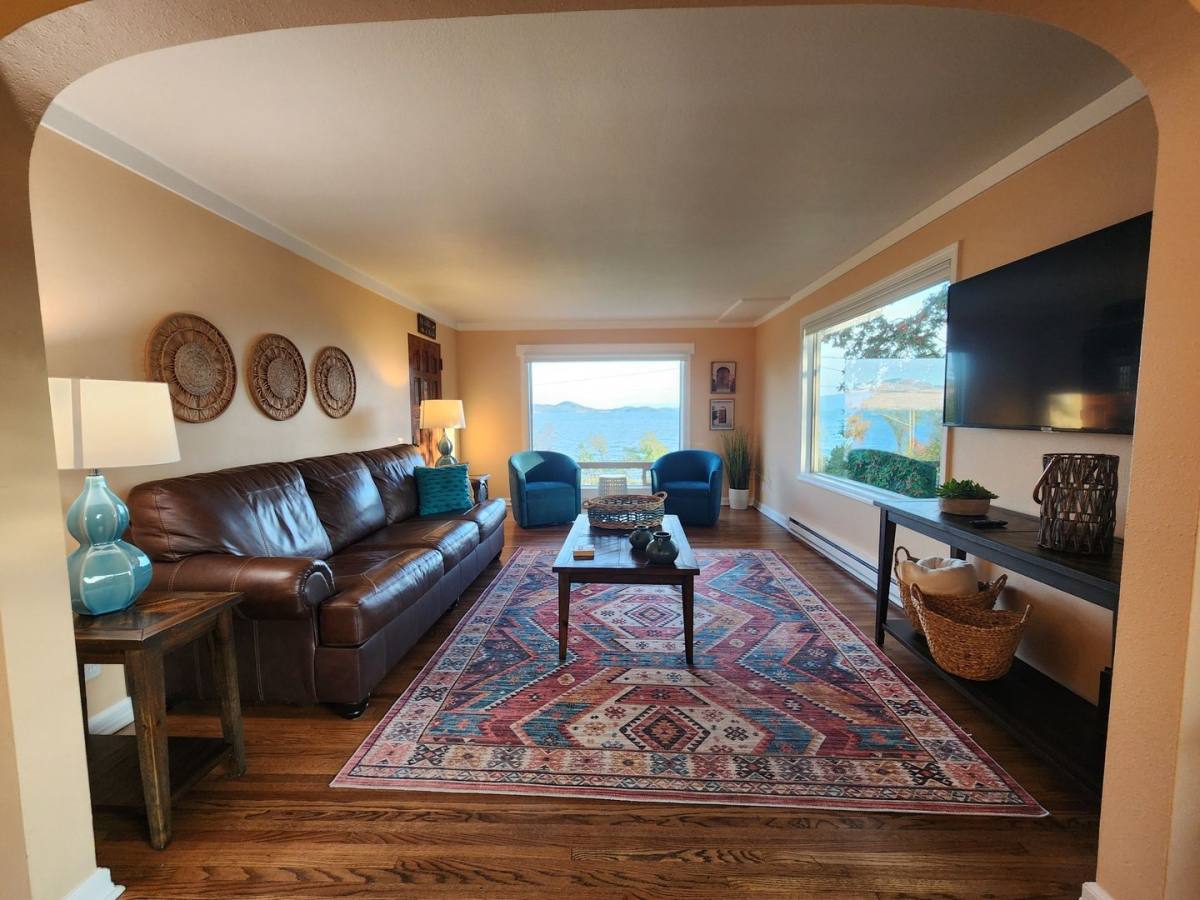House for rent at 901 4th Ave E, Polson, MT 59860