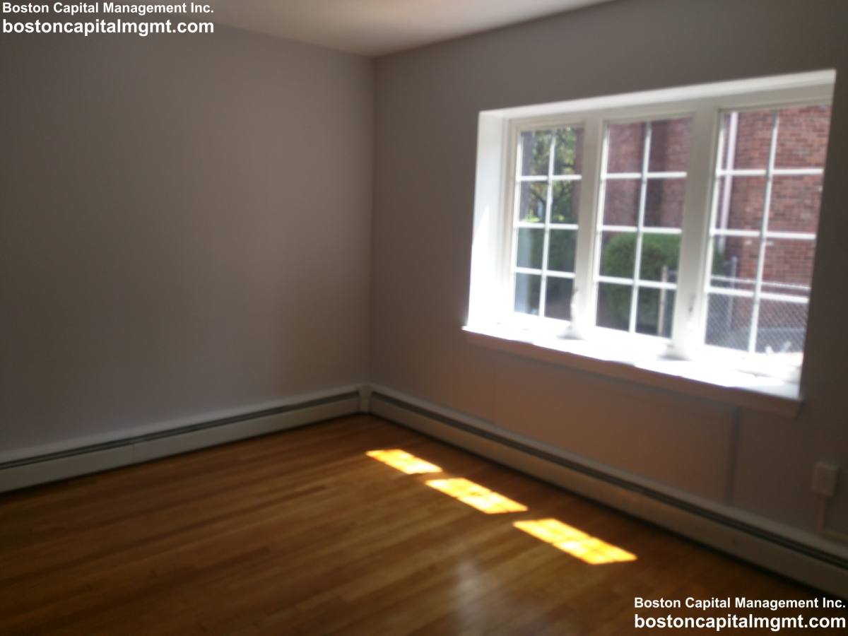 Apartment for rent at 14 Mount Ida #3, Newton, MA 02458