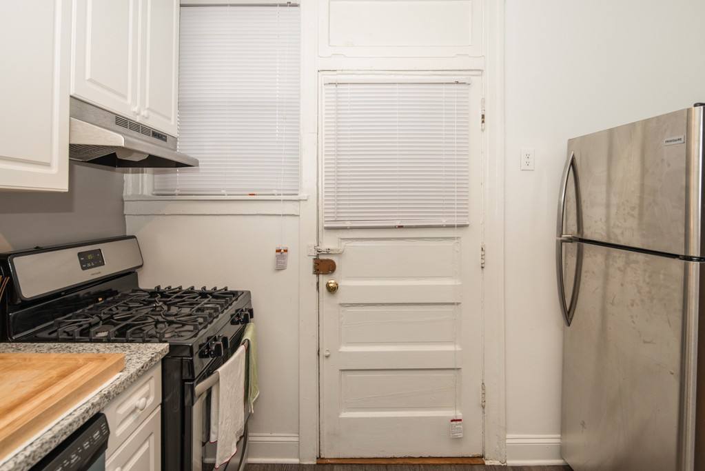 Apartment for rent at 632 Stratford #S4, Chicago, IL 60657