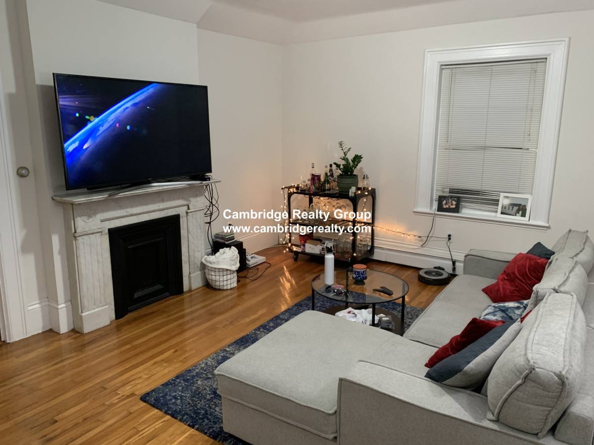 Apartment for rent at 41 Crescent St #2, Charlestown, MA 02129
