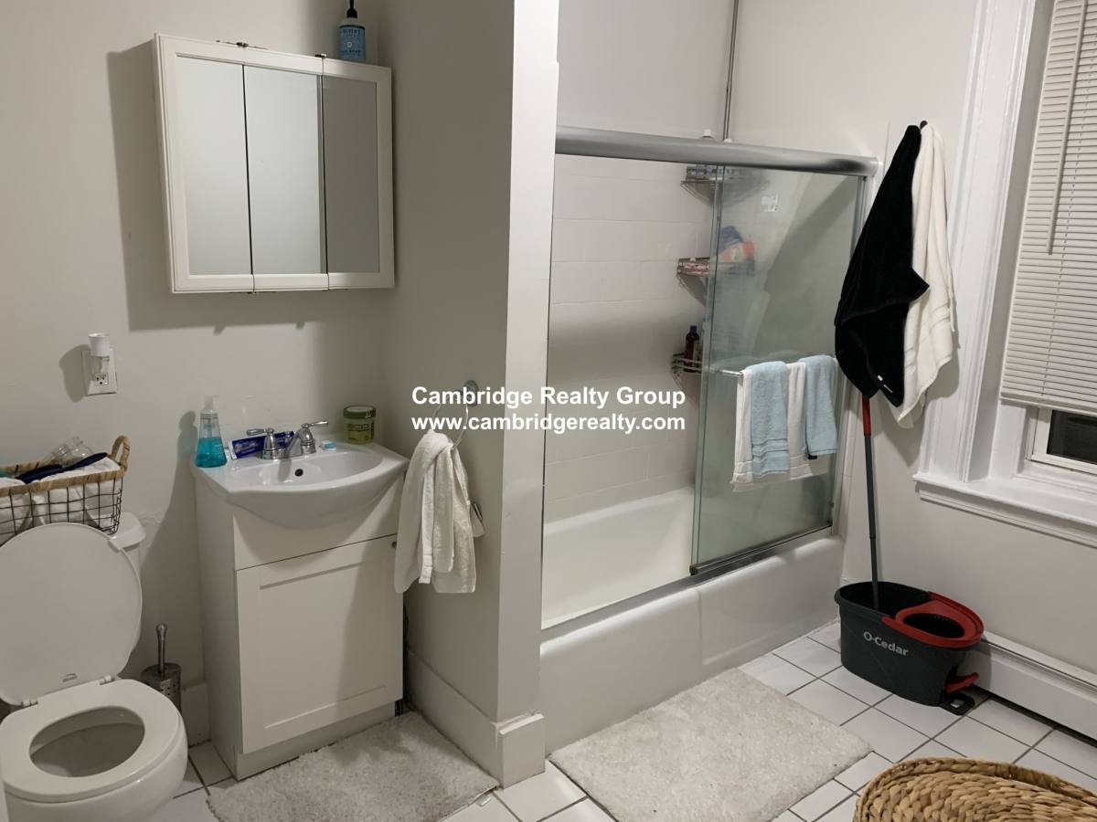 Apartment for rent at 41 Crescent St #2, Charlestown, MA 02129