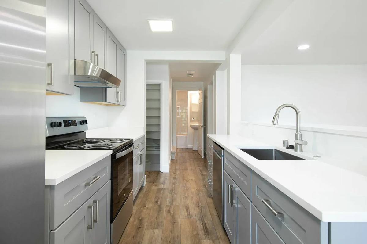 House for rent at 2527 NE 110th St, Seattle, WA 98125