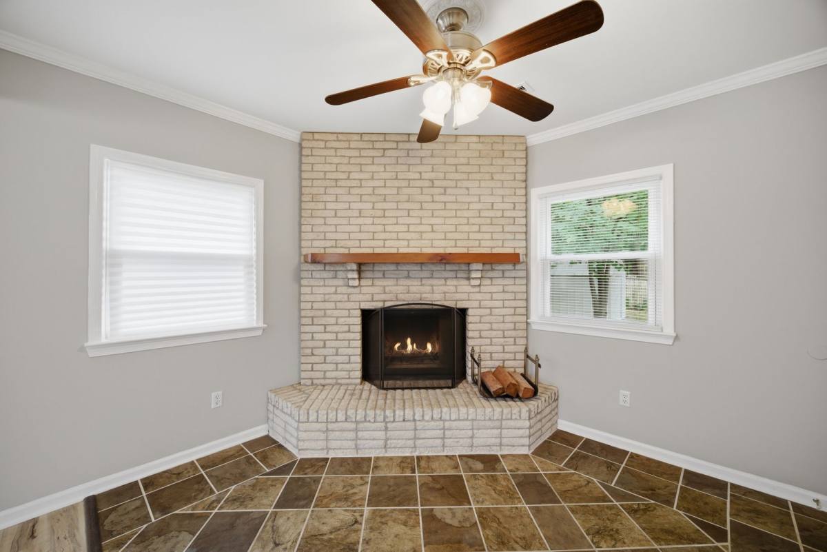 House for rent at 220 Chickamauga Pike, Hampton, VA 23669