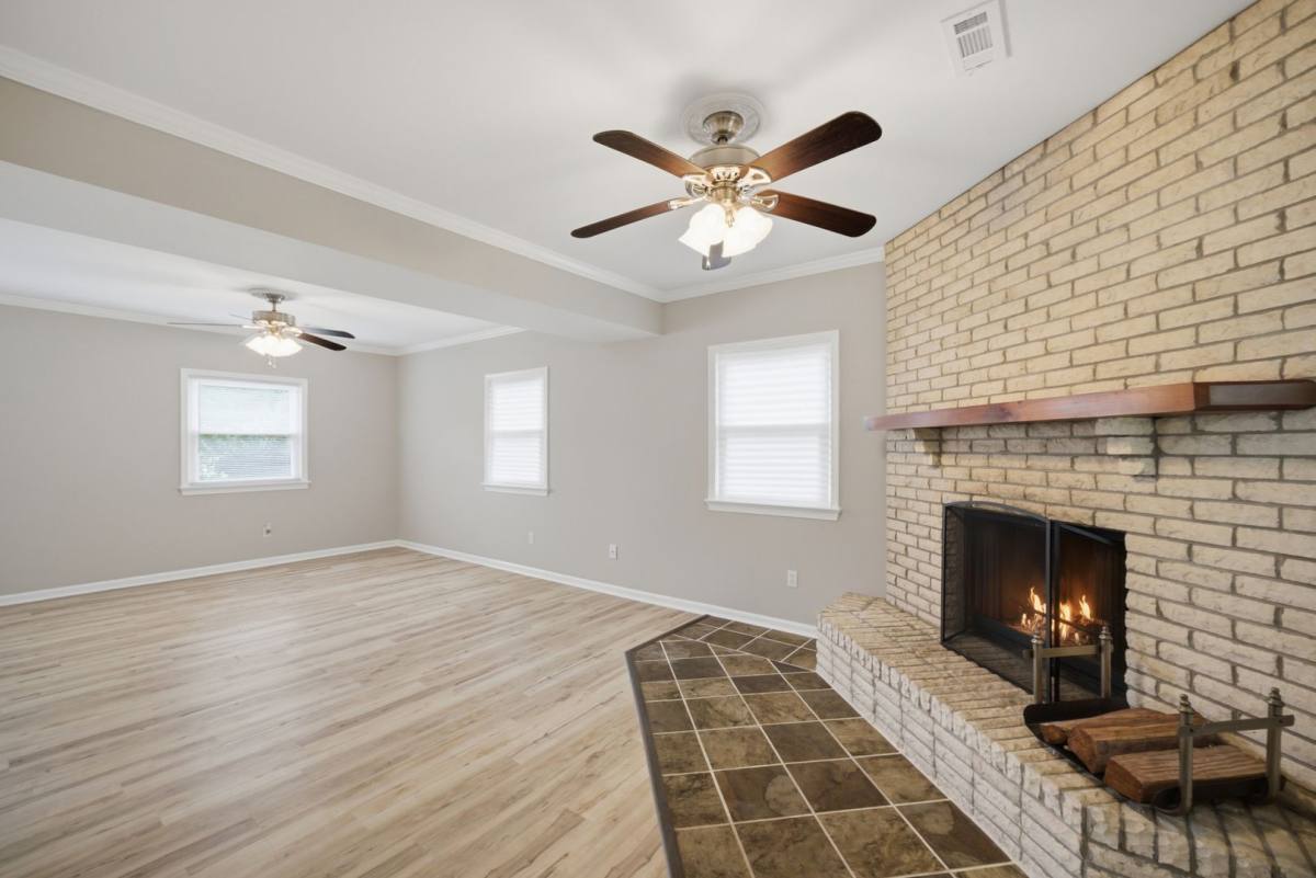 House for rent at 220 Chickamauga Pike, Hampton, VA 23669