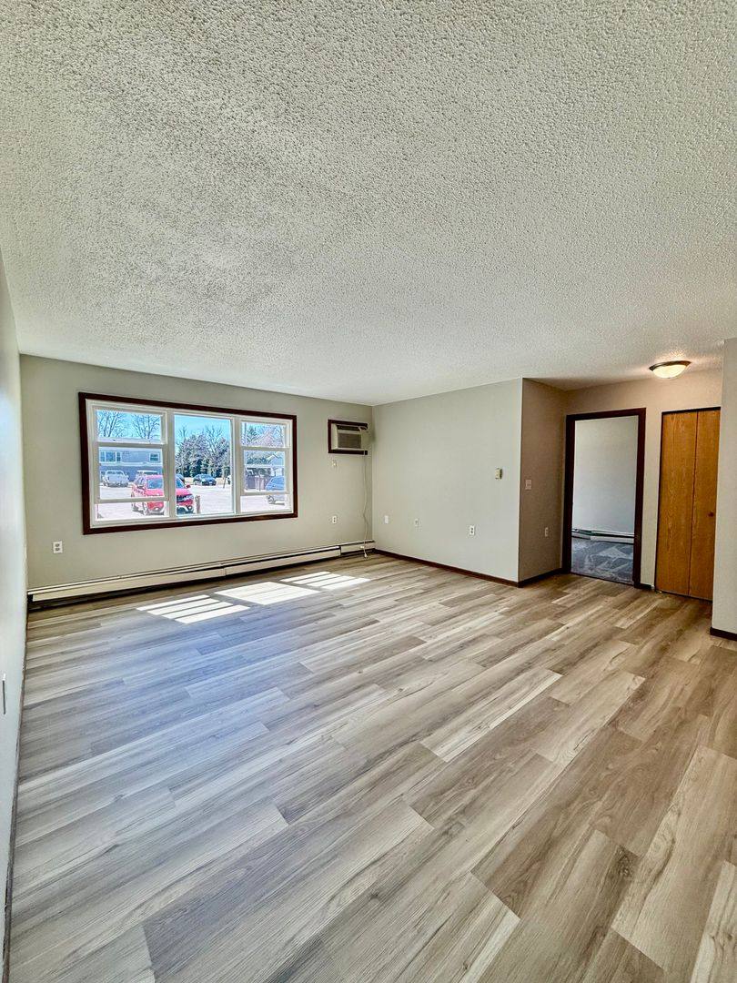 Apartment for rent at 1040 5th St SE, Valley City, ND 58072