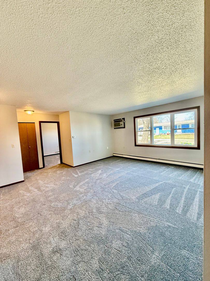 Apartment for rent at 1040 5th St SE, Valley City, ND 58072