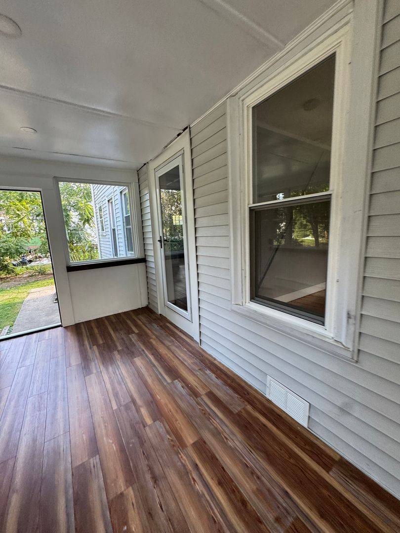 Apartment for rent at 136-138 Washington St, Groveland, MA 01834