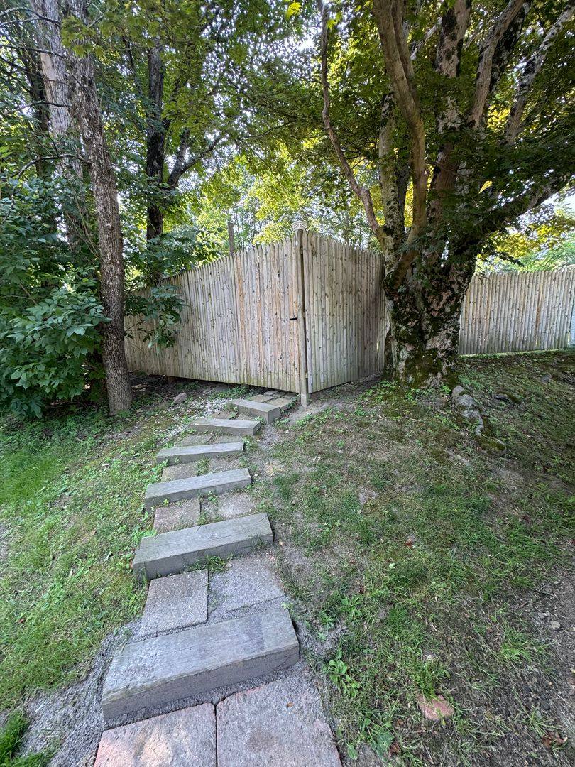 Apartment for rent at 136-138 Washington St, Groveland, MA 01834