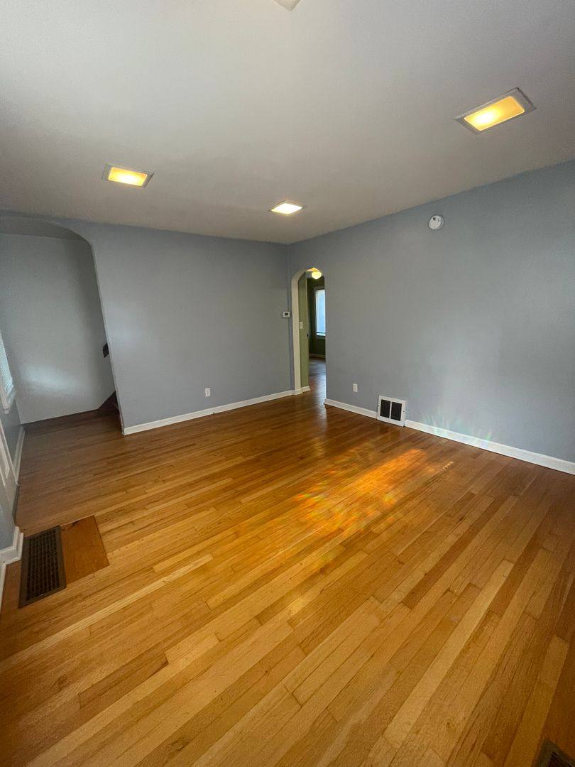 Apartment for rent at 215 217 N Ashley St, Ann Arbor, MI 48103