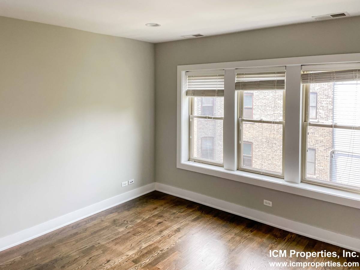 Apartment for rent at 3915 N Janssen #3, Chicago, IL 60613