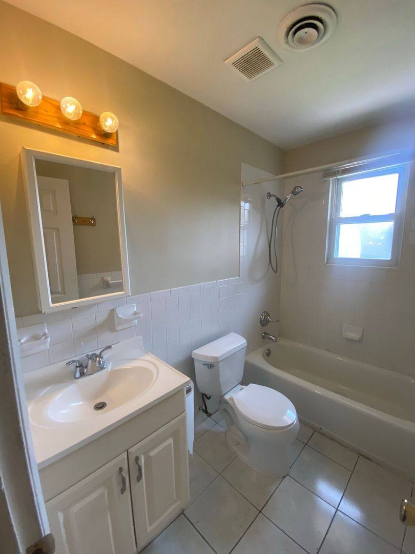 House for rent at 1676 Da Vinci Dr, Virginia Beach, VA 23454