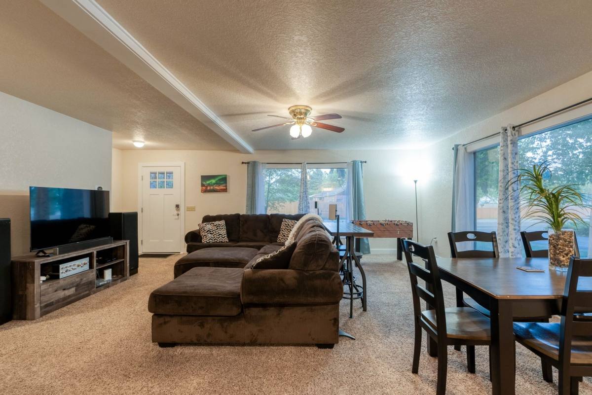 House for rent at 430 S Meridian Rd, Kalispell, MT 59901